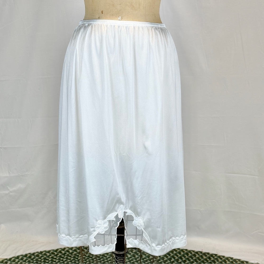 VINTAGE 80s embroidered lace dress skirt slip layer lingerie silky nylon white - Picture 4 of 9